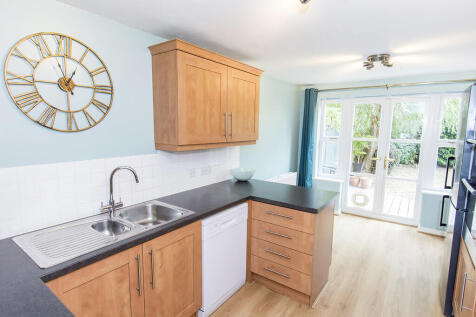 Kitchen/Breakfast...