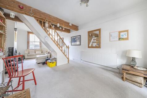 Through Lounge/Dining Room