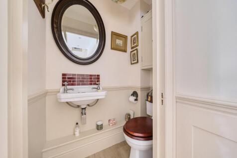 Ground Floor Cloakroom