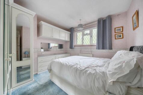Bedroom 1 ( front)
