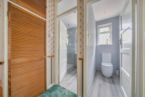 Separate Cloakroom
