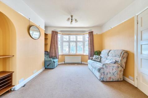 Through Lounge/Dining Room