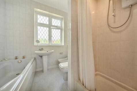 En Suite Bathroom