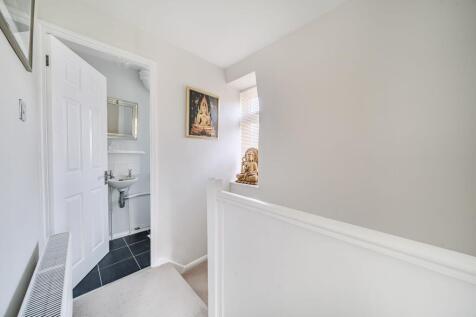 Stairs from Hall to 1st Floor Landing