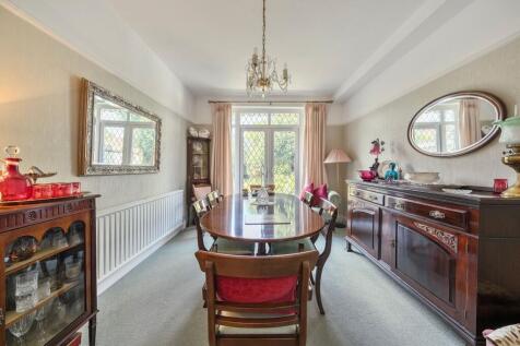 Rear Reception : Dining Room