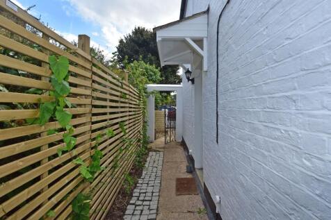 SIDE ALLEY