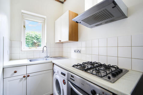 Kitchen Low Res
