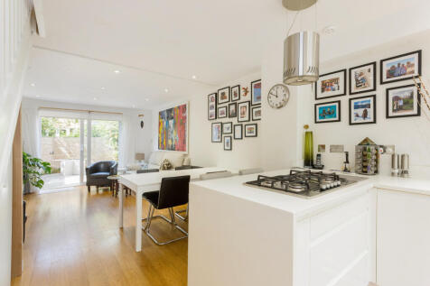 103 Stevenage Road f