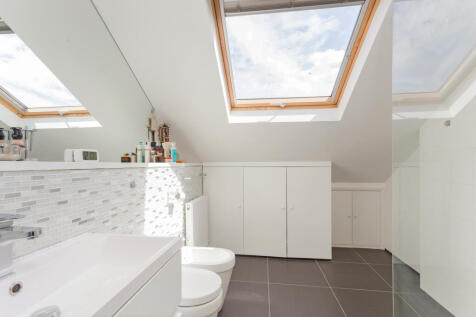 103 Stevenage Road f