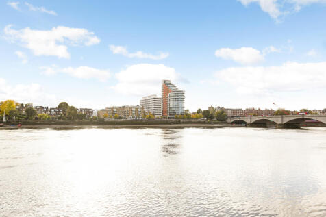 Flat 7, Carrara Whar