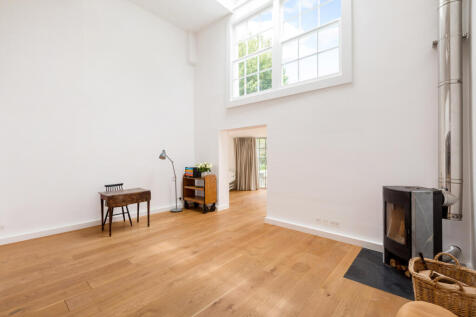 Studio 3, 20 Albert