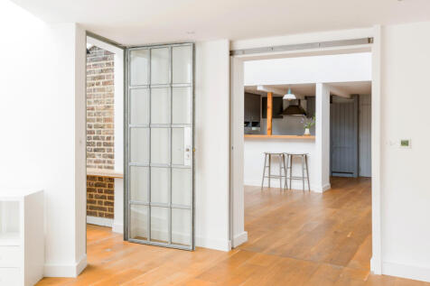 Studio 3, 20 Albert