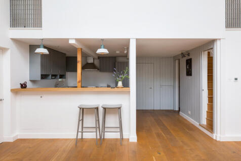 Studio 3, 20 Albert