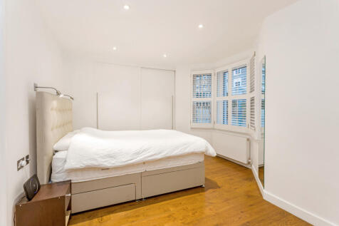 1, 49-50 Ainger Road