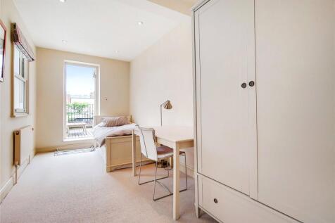Bedroom/Study