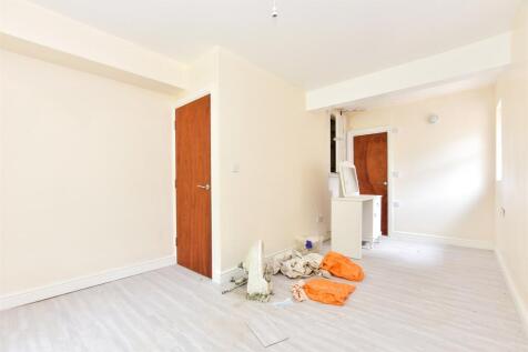 Lounge/Diner (F2,51A)