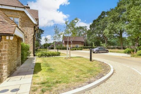 Driveway/Parking