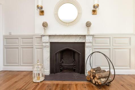 Internal Feature