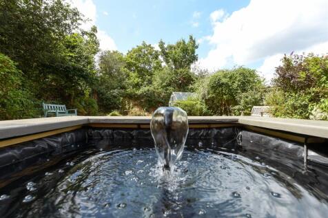 External Lifestyle Photograph