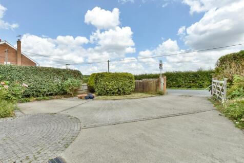 Driveway/Parking