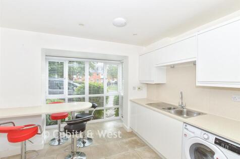 Kitchen/ Breakfast Room