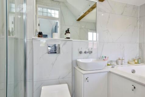 4-Piece En Suite to Master