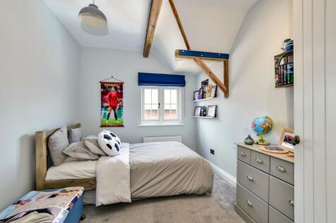 Bedroom 3 - View 2