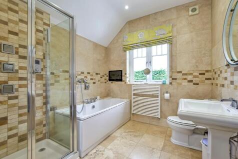 4-Piece Family Bathroom