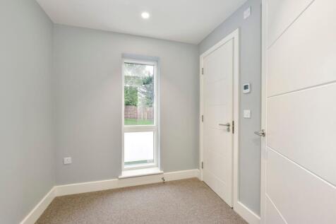 Dressing Room to Master