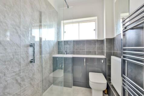 First Floor Shower/WC