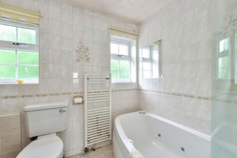First Floor Bathroom