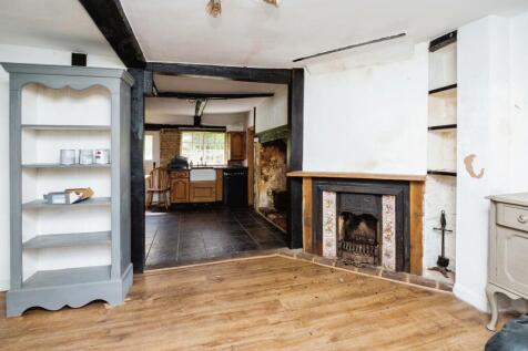 Living Room/Kitchen