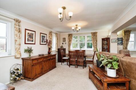 Living / Dining Room