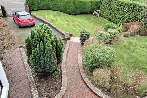 Front Garden &amp; Drive