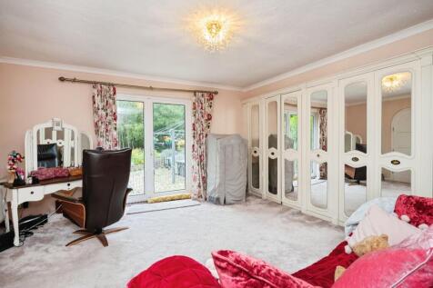 Bedroom/DressingRoom