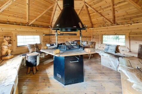 Hut