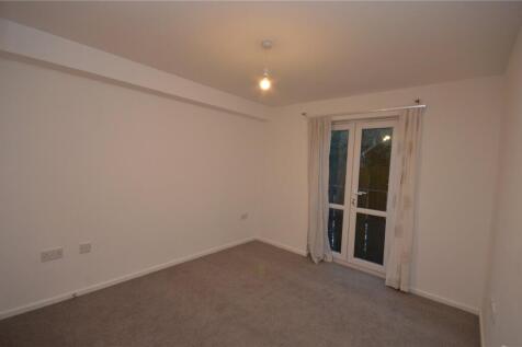 Bedroom 1.JPG