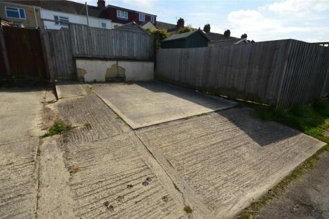 Driveway/Parking