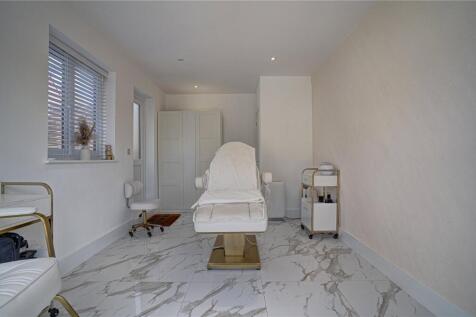 Beauty Room