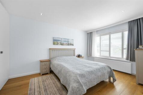 70 Cottenham Park Road,15.jpg
