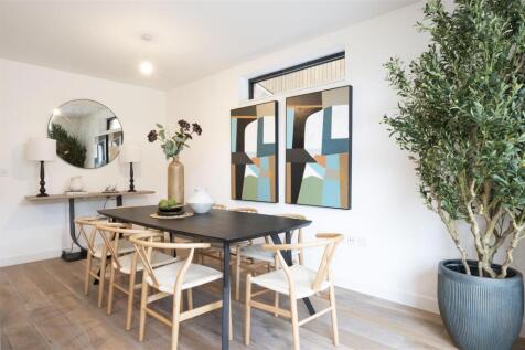 Flat 1 Holland Court,4.jpg