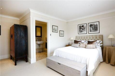 Principle bedroom.jpg