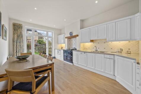 124 Pepys Road,9.jpg