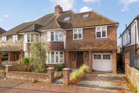 32 Holland Avenue,2.jpg