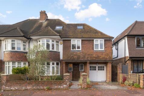 32 Holland Avenue,1.jpg