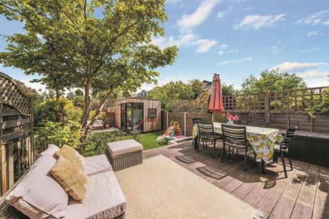 90 Lambton Road_photo 2.jpg