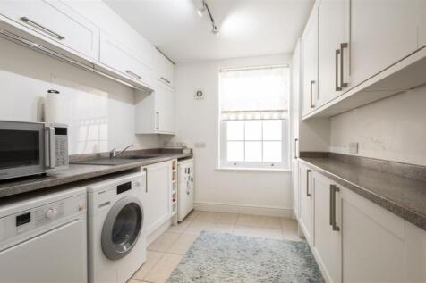 5 Rydon Mews,13.jpg