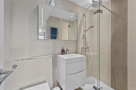 8 Cumberland Close,19.JPG