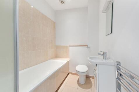 HIGH STREET 2, FLAT B (12 FROM 18)-9.jpg