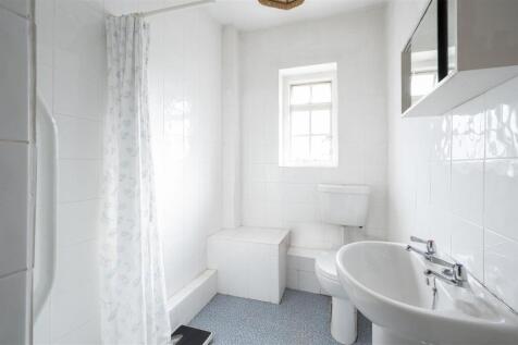 Flat 3 Lansdowne Court,14.jpg
